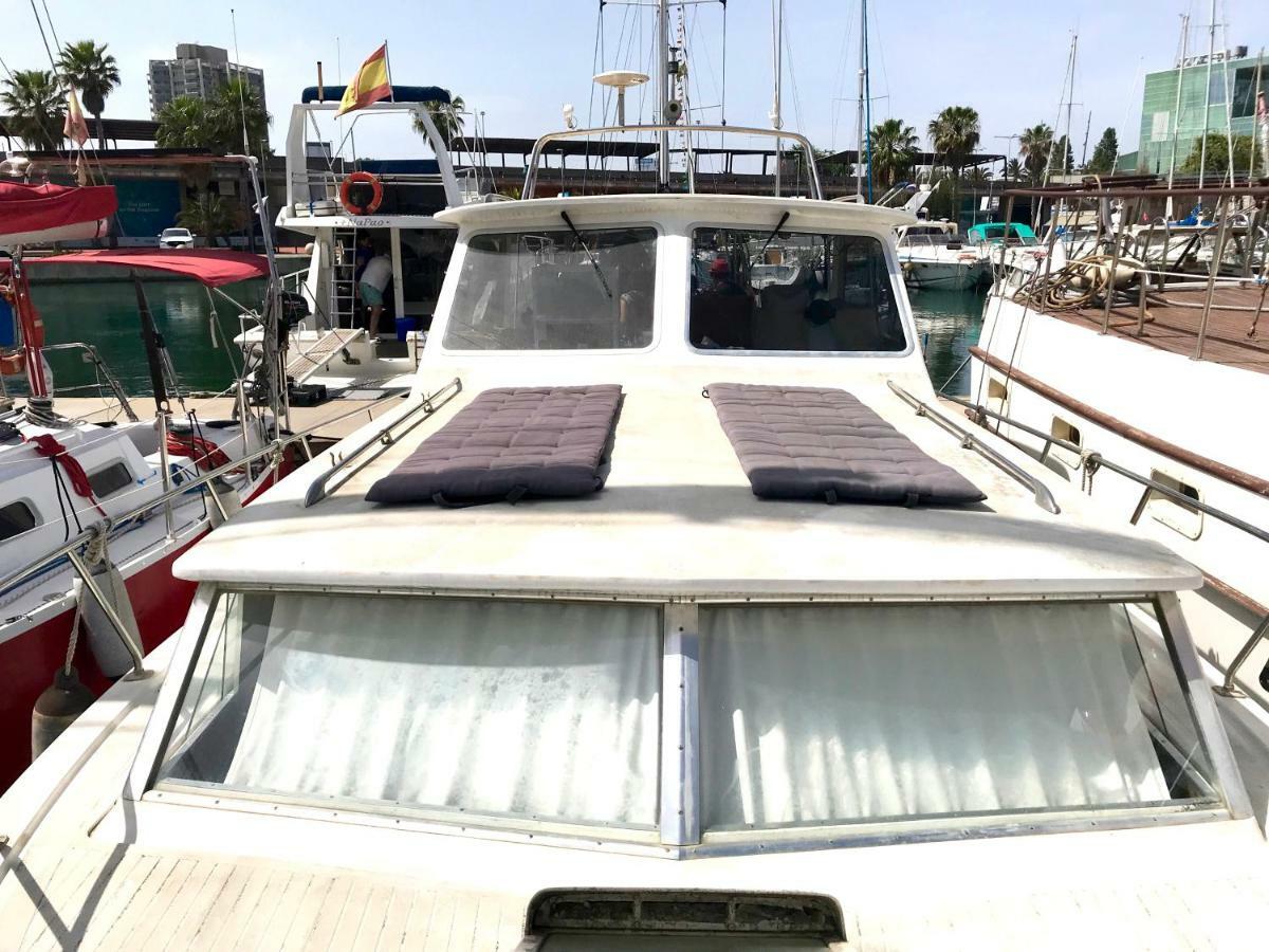 Boat Yacht Barcelona Hotel Sant Adria de Besos Exterior photo